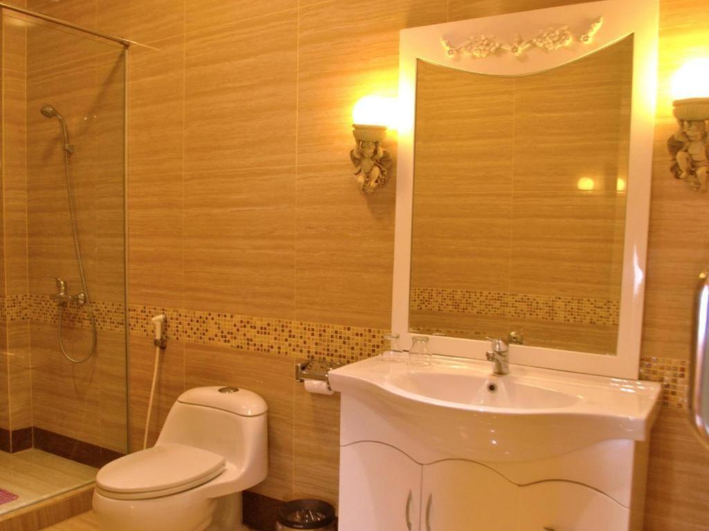 Hotel Grand Town Makassar Exterior photo