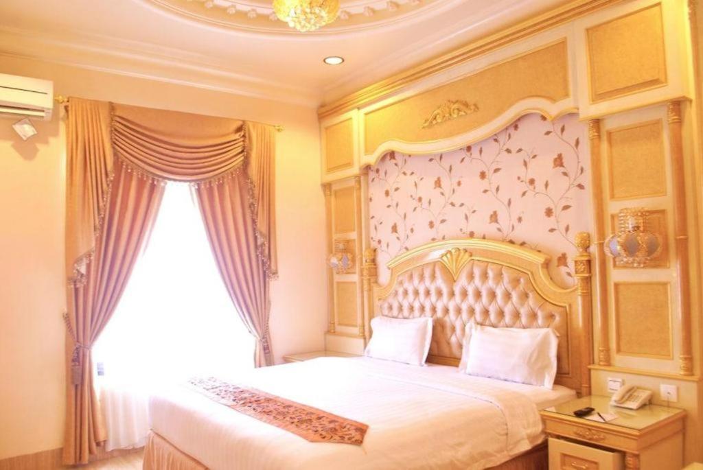 Hotel Grand Town Makassar Exterior photo